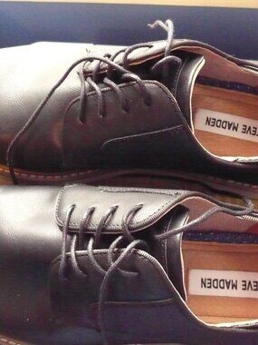STEVE MADDEN WAYWARD DRESS SHOES BRAND NEW IN ORIGINAL BOX MEN SIZE 9.